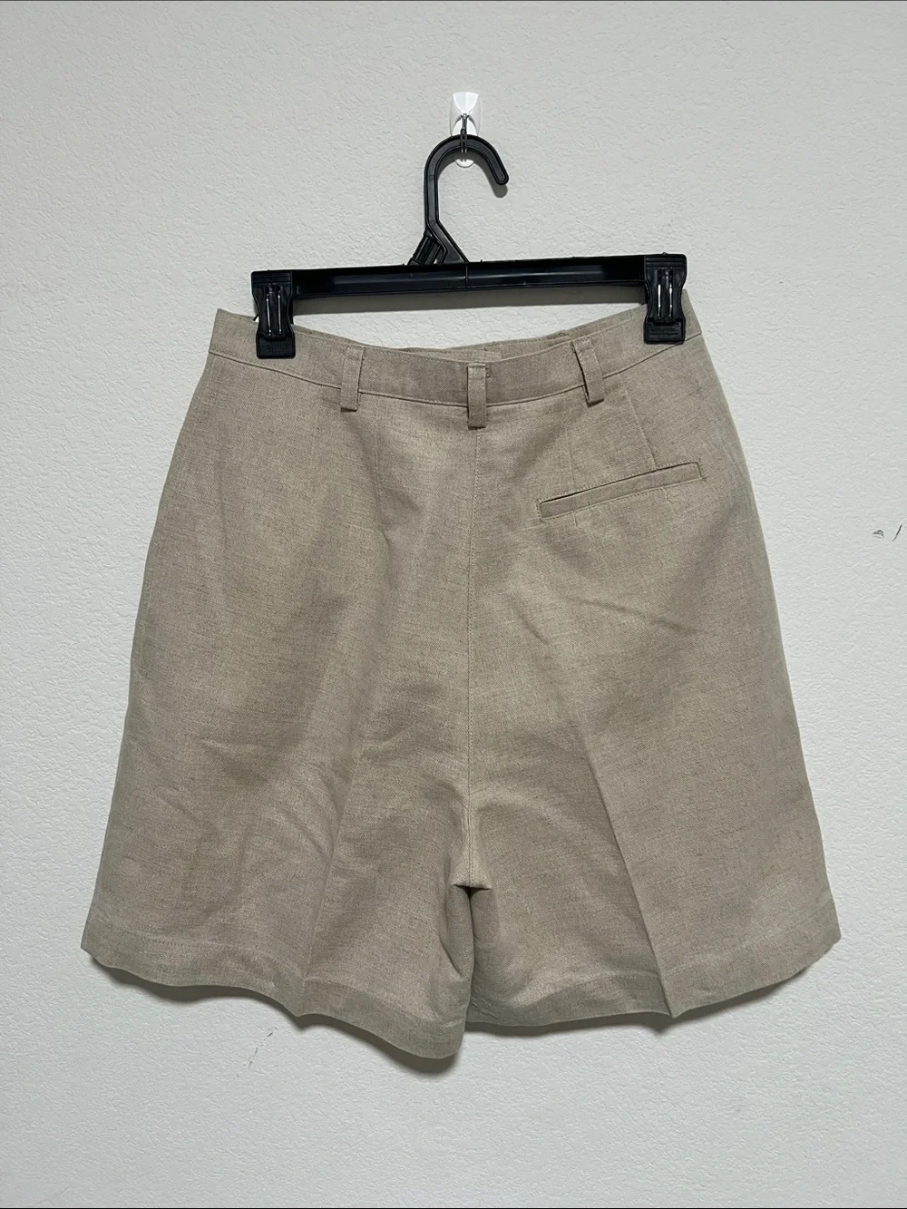Liz Claiborne Oat Beige Tailored High-Waist Linen Cotton Shorts Minimalist Sz 8